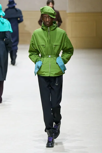 Look 29